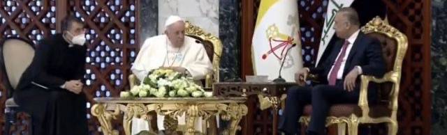  إستقبال رسمي وشعبي لبابا الفاتيكان في مطار بغداد الدولي