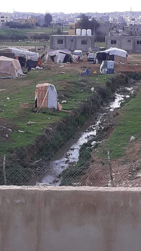 مادبا : متابعة للفيديو الذي تم نشره والذي يظهر فيه مياه عادمة في مجرى وادي الحبيس باتجاه المريجمة