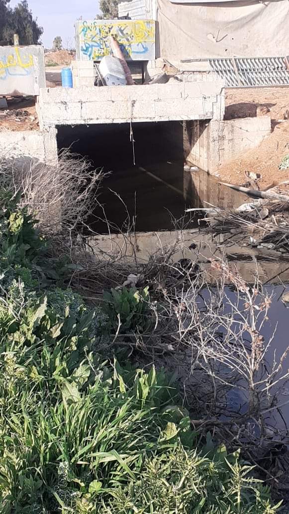 مادبا : متابعة للفيديو الذي تم نشره والذي يظهر فيه مياه عادمة في مجرى وادي الحبيس باتجاه المريجمة