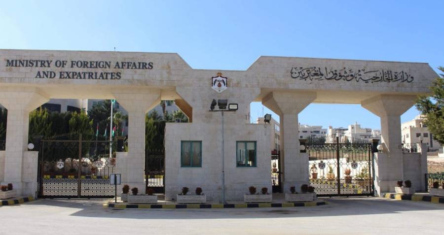 الخارجية تدين التصعيد الخطير والمستمر من قبل مليشيات الحوثي باستهداف المناطق المدنية في المملكة العربية السعودية الشقيقة