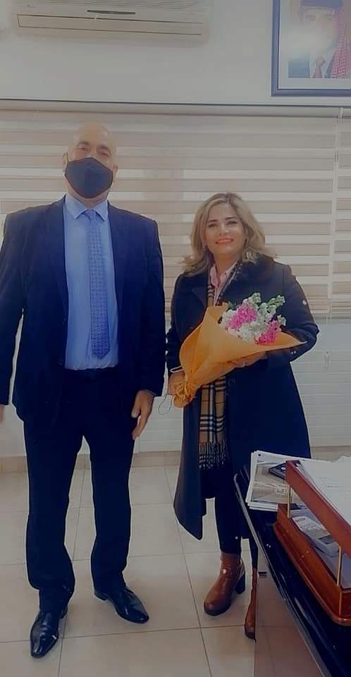 بمناسبة يوم المرأة العالمي .. الدكتور محمود زريقات يكلف إحدى موظفات مستشفى البشير بإدارة المستشفى لهذا اليوم 