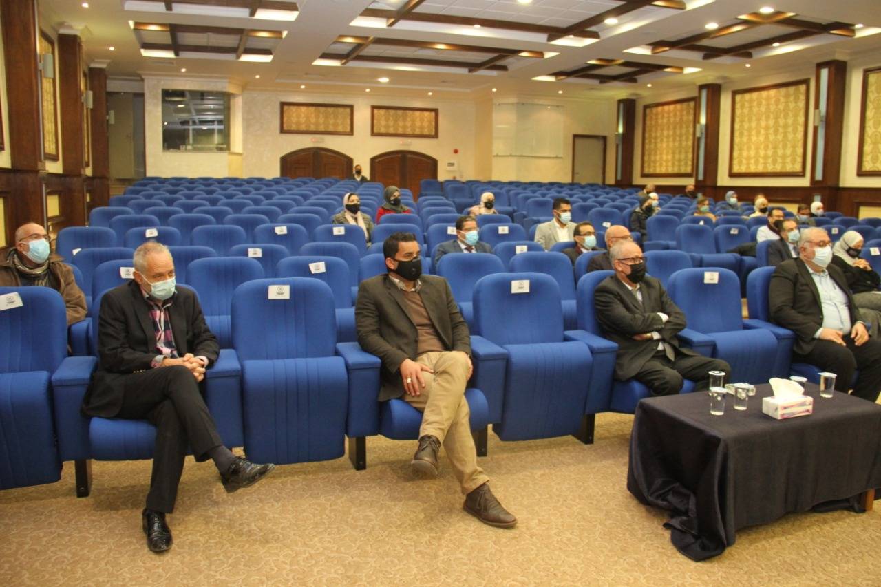 الزعبي يلتقي أسرة كلية الطب في البلقاء التطبيقية