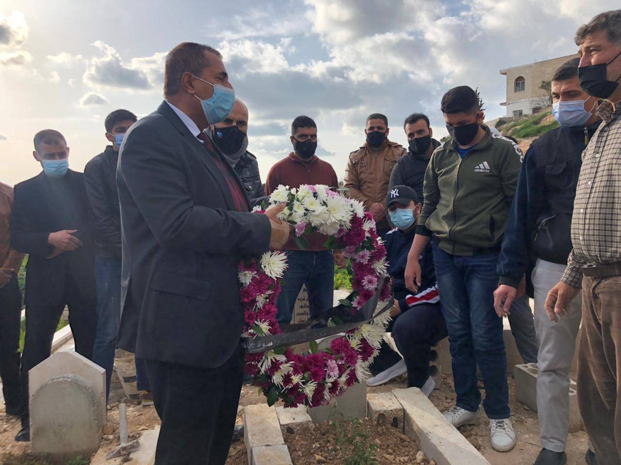 جامعة جدارا تشارك في تشييع جثمان فقيدها الدكتور حيدر العمري 