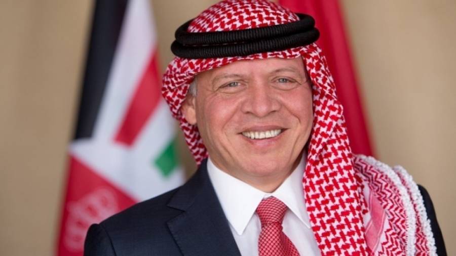 الملك يعود إلى أرض الوطن بعد زيارة إلى السعودية
