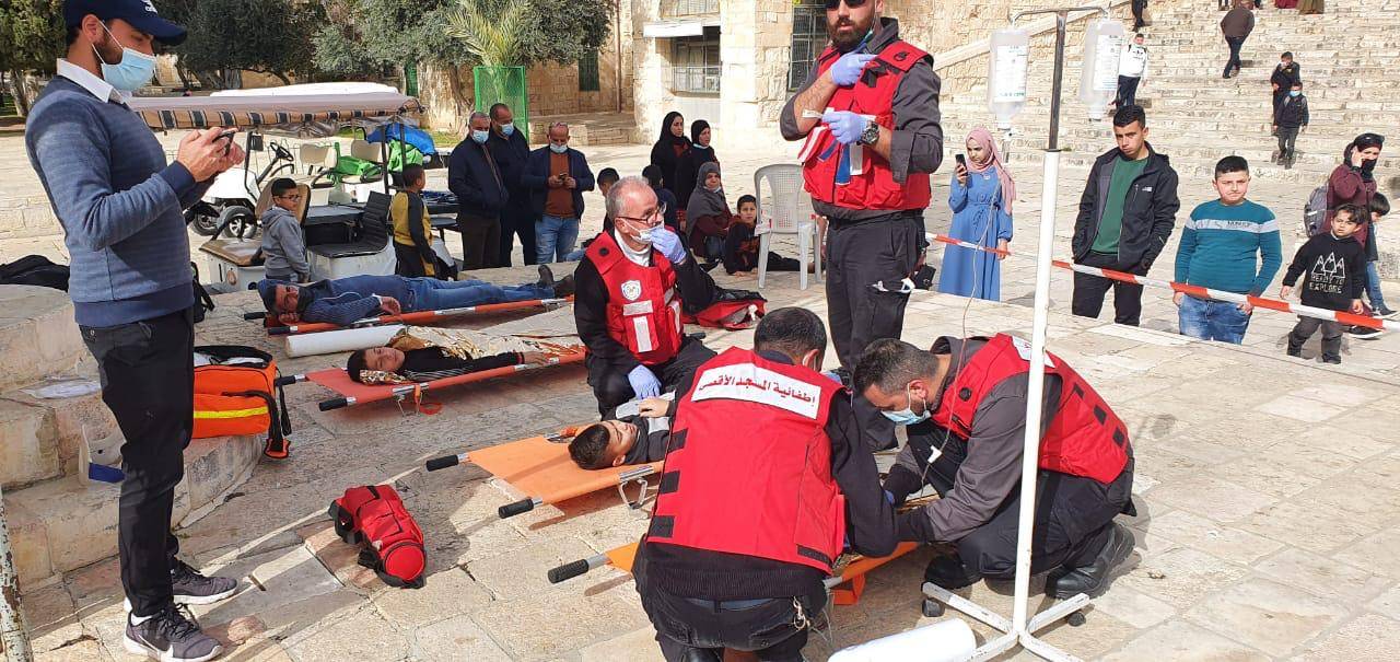 الدفاع  المدني يعقد دورةّ تدريبه لطواقم الإطفاء في المسجد الأقصى ويتفقد نظام الإنذار داخل المسجد