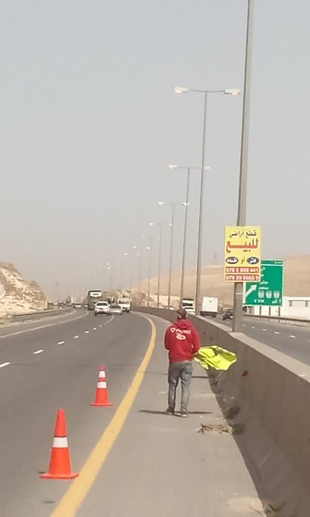 الأشغال تعلن عن البدء بتنفيذ عطاء تأهيل الاناره في طريق عمان التنموي