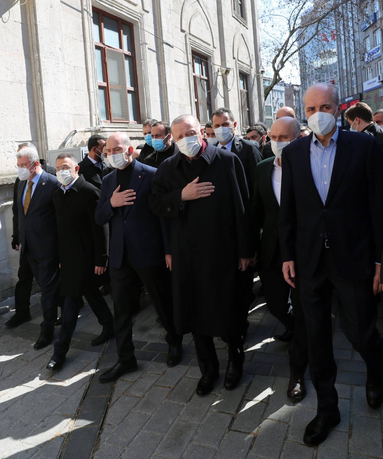 أردوغان يشارك في تشييع جنازة والدة وزير الداخلية التركي