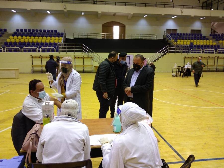 أمانة عمان بالتعاون مع وزارة الصحة تخصص صالة الأمير فيصل بالقويسمة مكانا لتطعيم المواطنين بلقاح كورونا