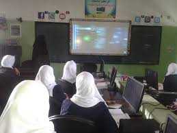 توضيح من وزارة التربية والتعليم حول تفعيل مختبرات الحاسوب في المدارس