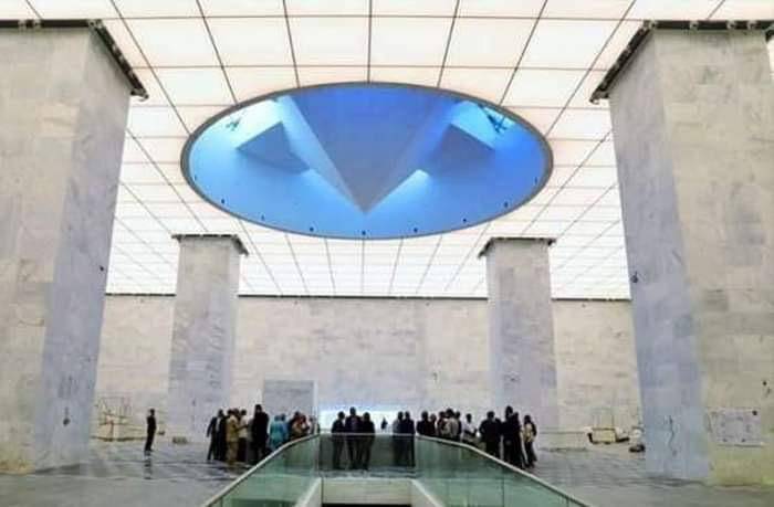 اشادة دولية للانجاز المصري الجديد  تنظيم رائع لفعالية نقل الملكات من المتحف المصري الى متحف الحضارة بالفسطاط