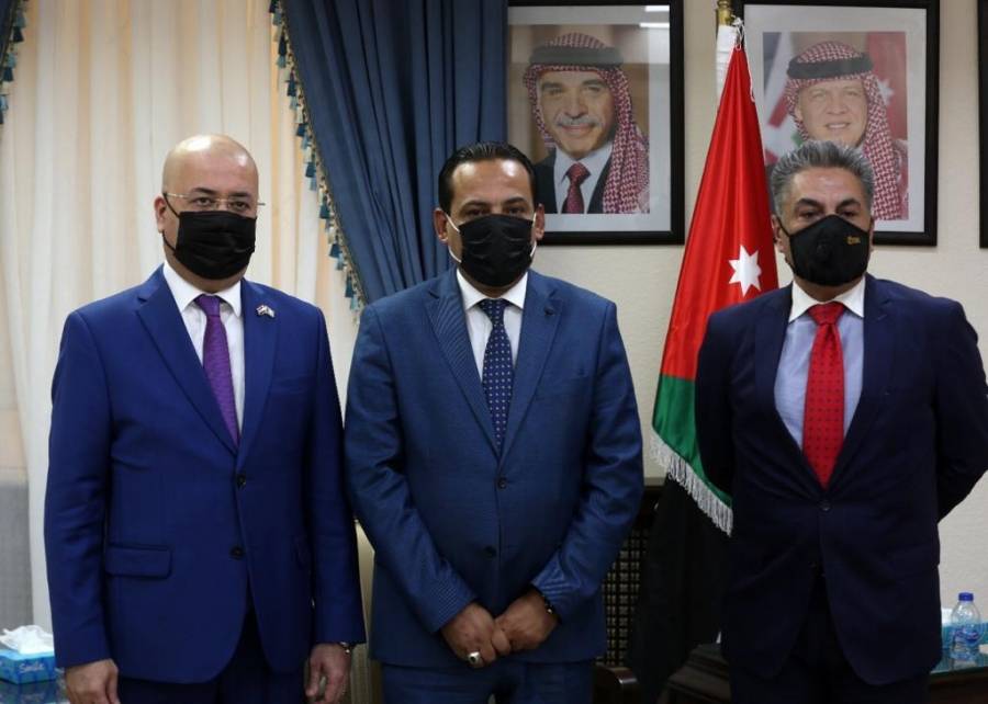 العذاري يلتقي رئيس وأعضاء لجنة الزراعة والمياه في مجلس النواب الأردني
