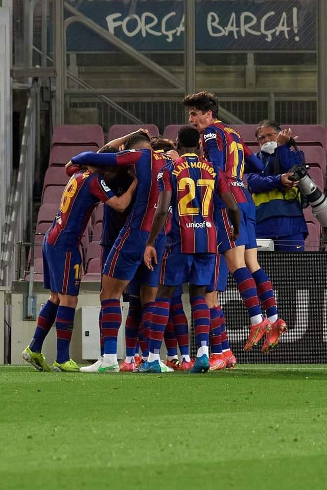برشلونة يشدد الخناق على أتلتيكو مدريد قبل الكلاسيكو 