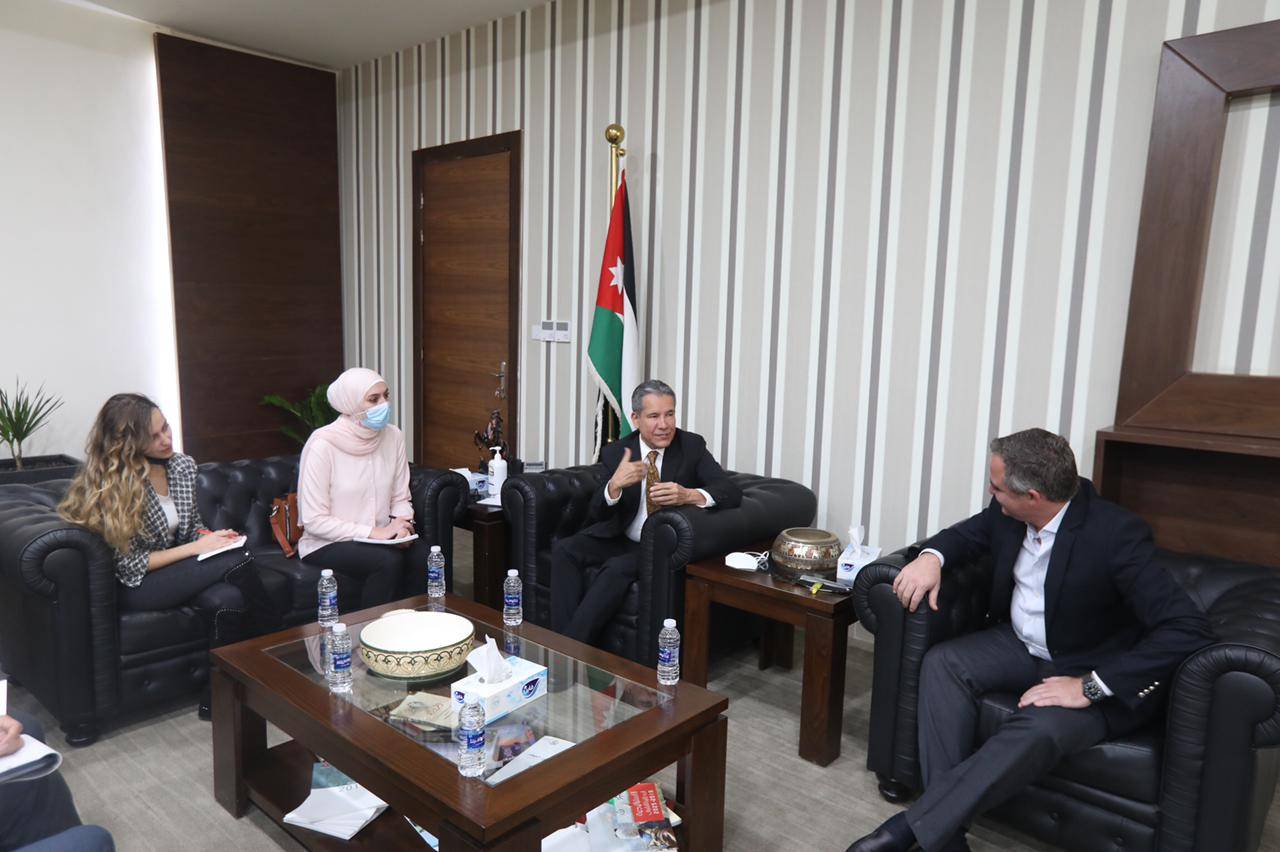 النابلسي يلتقي سفير المكسيك لدى المملكة