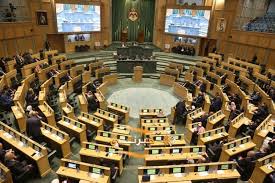 مجلس النواب يناقش قرارات لجانه حول مشاريع قوانين اليوم