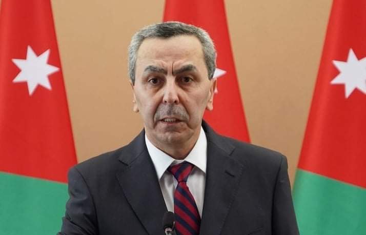 السماح بتسجيل الفصل الصيفي وتأجيل دفع الرسوم لطلبة الجامعات