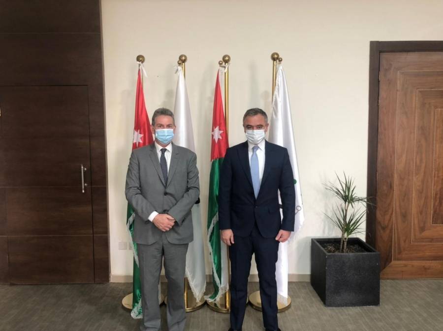 وزير الشباب يلتقي سفيري أستراليا ومملكة هولندا