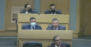 مطالبات نيابية بإلغاء العمل بأوامر الدفاع