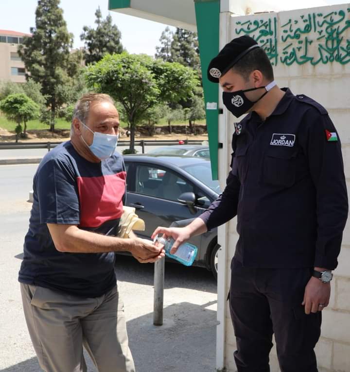 الأمن العام يفاخر بمصلي الجمعة - صور