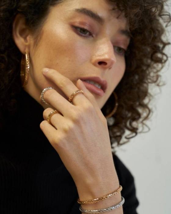 المبدعون الإماراتيون يشاركون في مبادرة عطايا الخيري السنوي