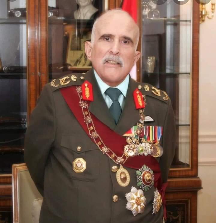 أسرة جمعية الوردة الكنانية الخيرية تنعى وفاة الأمير محمد بن طلال طيب الله ثراه