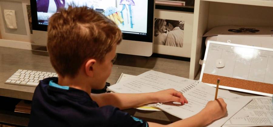 انتصار ابو شريعة تكتب : التعليم المدمج حاجة وضرورة في ظل الكورونا