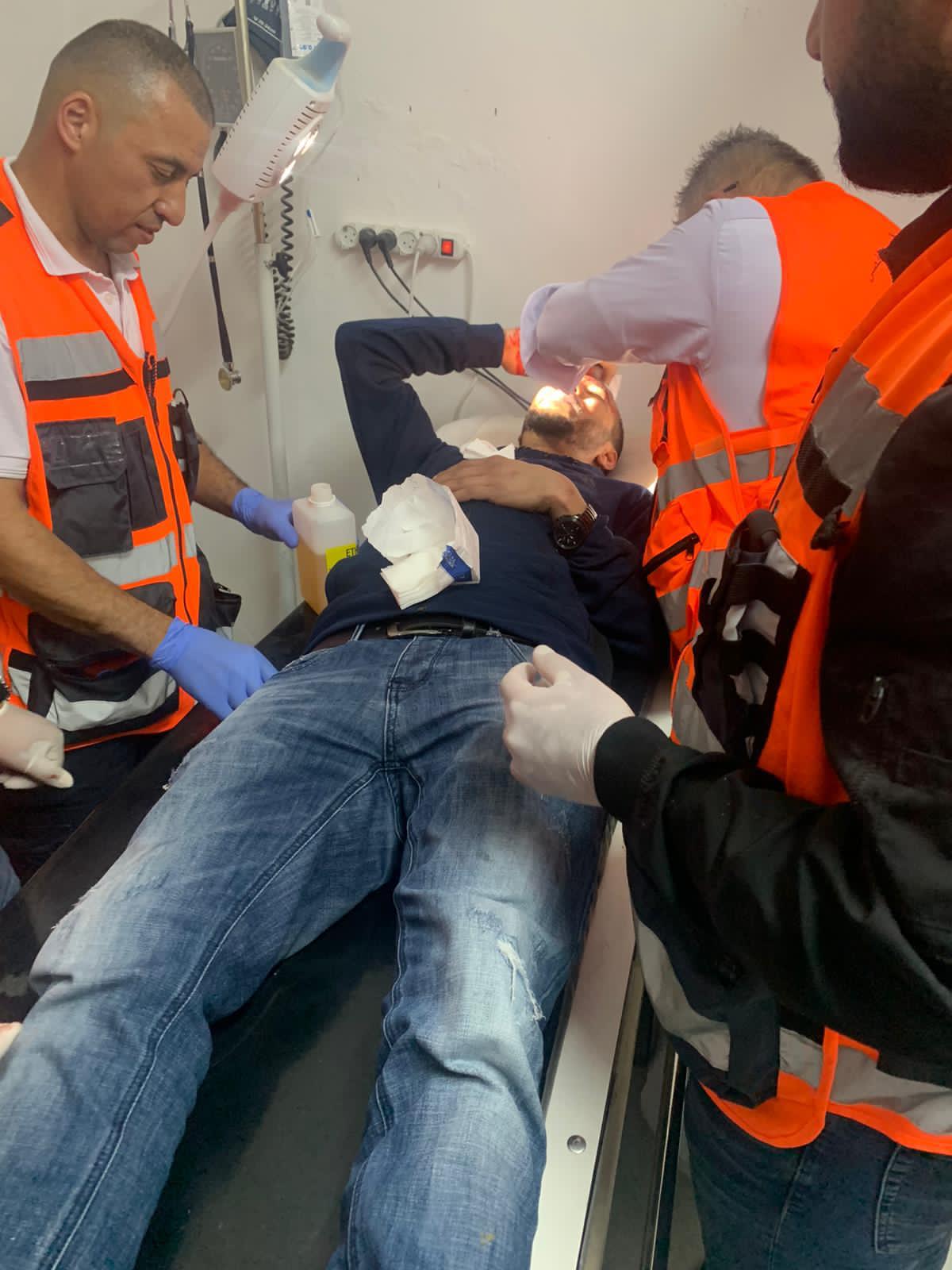 53 إصابة حصيلة المواجهات في ساحات الأقصى وإدانة عربية ودولية لسلطات الاحتلال الصهيوني .. صور وفيديو