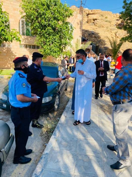 الأمن العام يواصل توفير الأمن ويشارك في صلاة العيد ويهنئ المواطنين