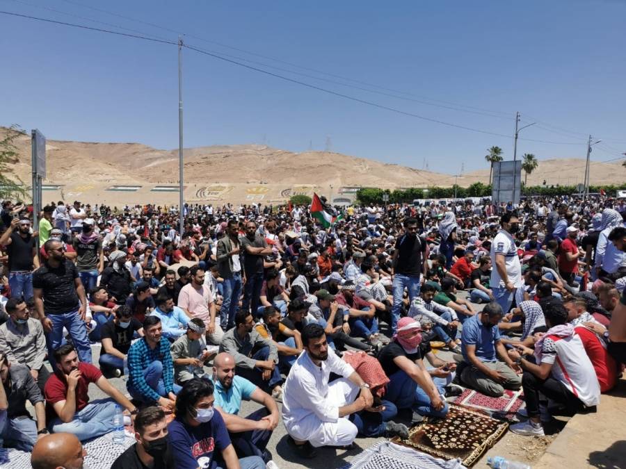 اردنيون يحتشدون في منطقة الكرامة لنصرة الشعب الفلسطيني... فيديو