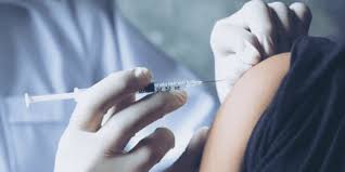 بدء إعطاء لقاح كورونا للمعلمين في المحافظات