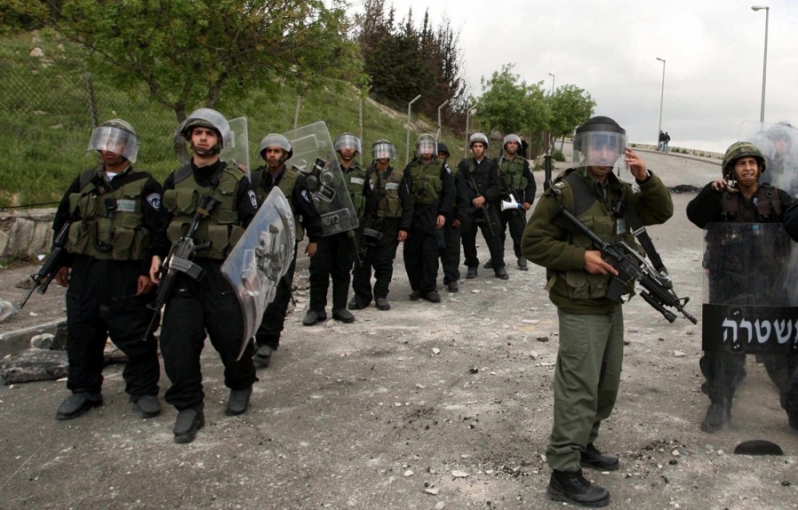 الاحتلال الاسرائيلي يعتقل 18 فلسطينيا