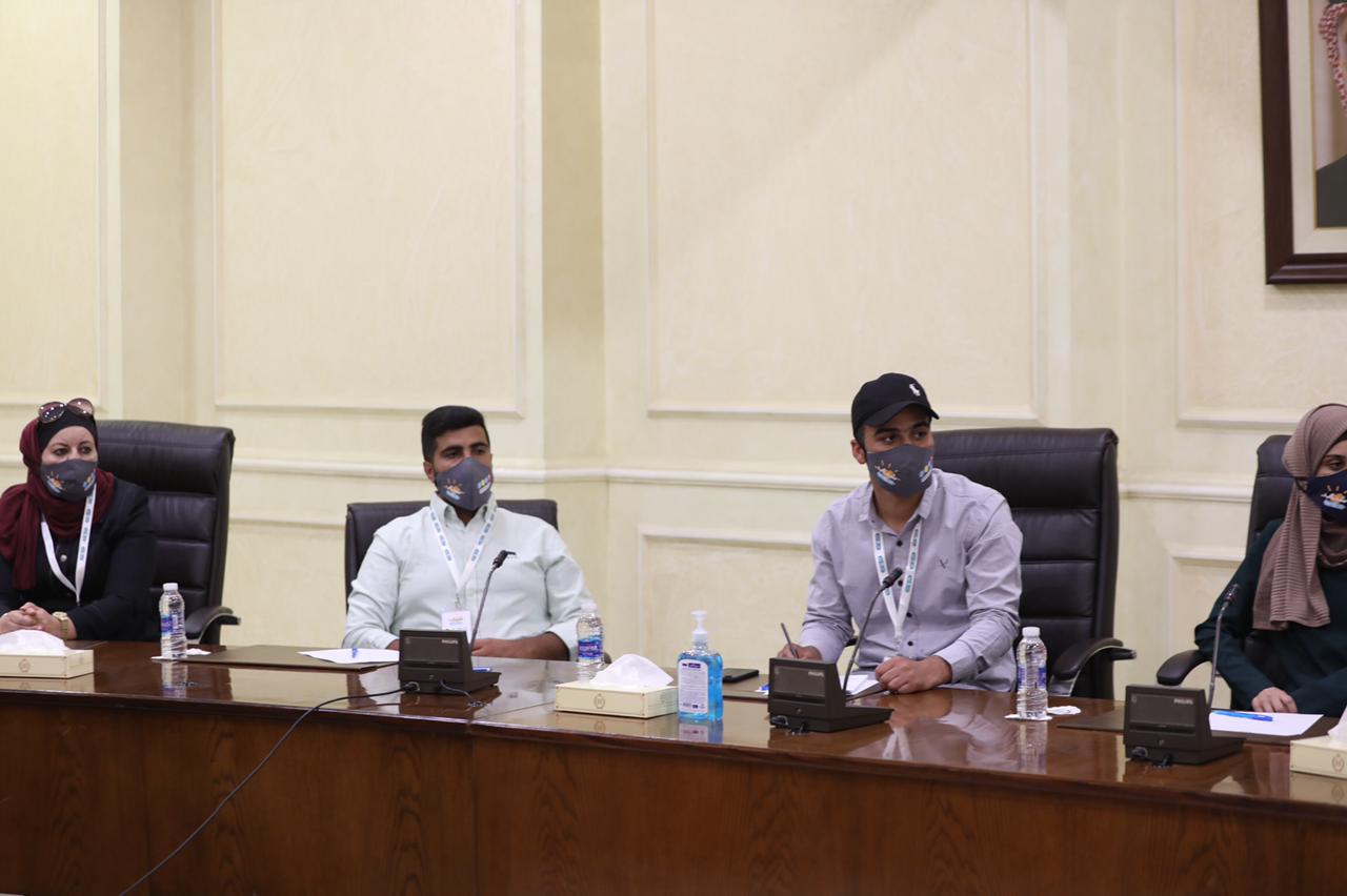 وزير الشباب يلتقي ضباط ارتباط مبادرة شباب إلك وفيد