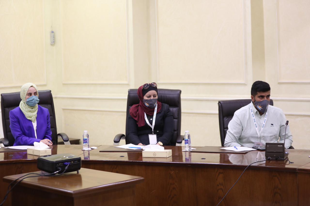 وزير الشباب يلتقي ضباط ارتباط مبادرة شباب إلك وفيد