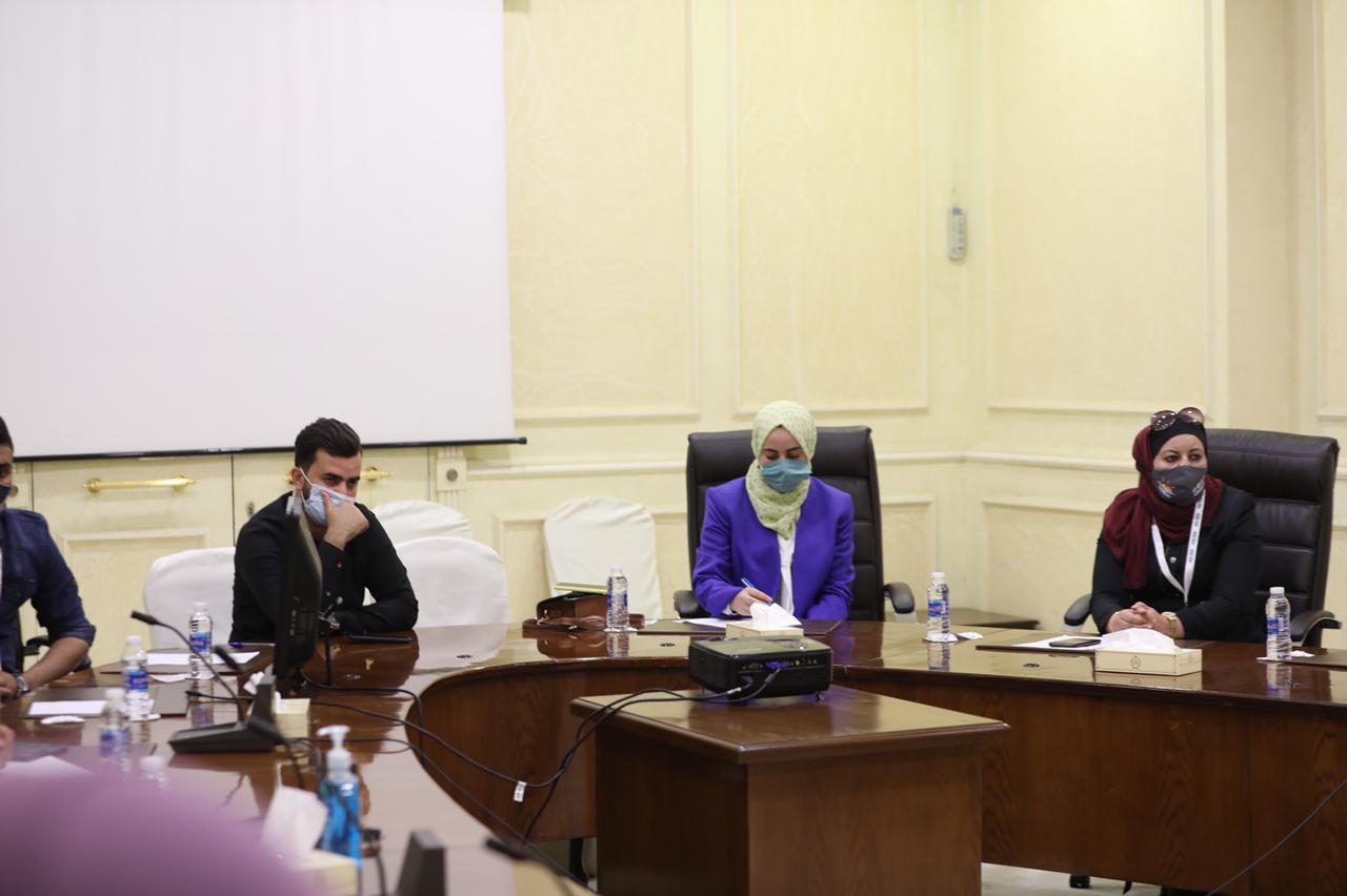 وزير الشباب يلتقي ضباط ارتباط مبادرة شباب إلك وفيد