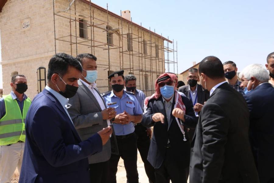 وزير الأشغال يجري جولة ميدانية لعدد من المشاريع في محافظة معان