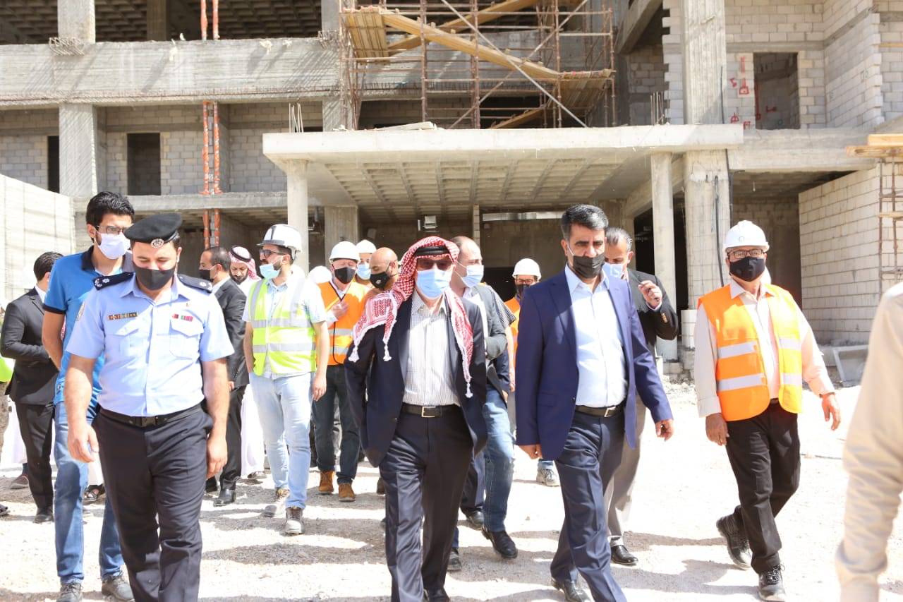 وزير الأشغال يجري جولة ميدانية لعدد من المشاريع في محافظة معان