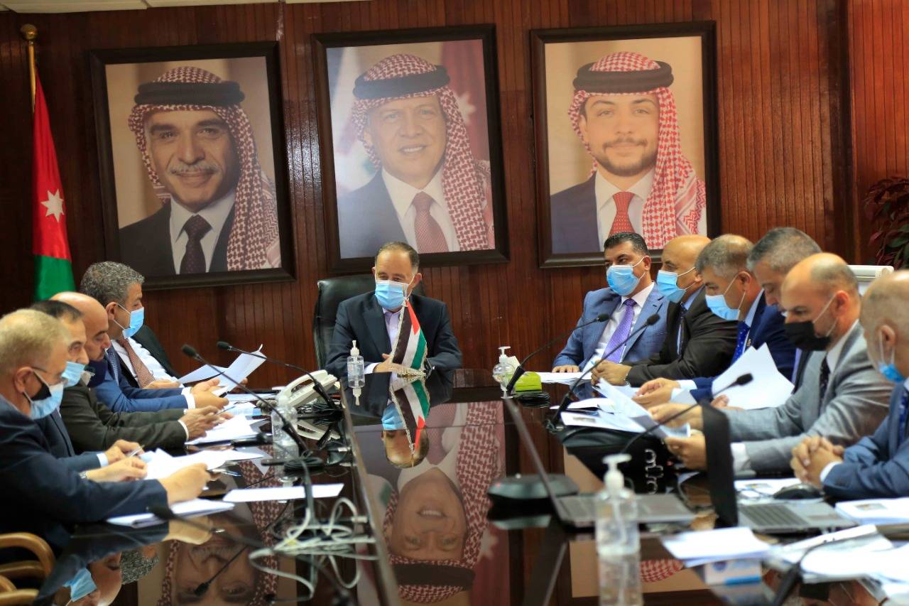 اجتماع وزاري في وزارة المياه والري لبحث تعديل تشريعات استخدام المادة الحيوية  الصلبة ( الحمأة)