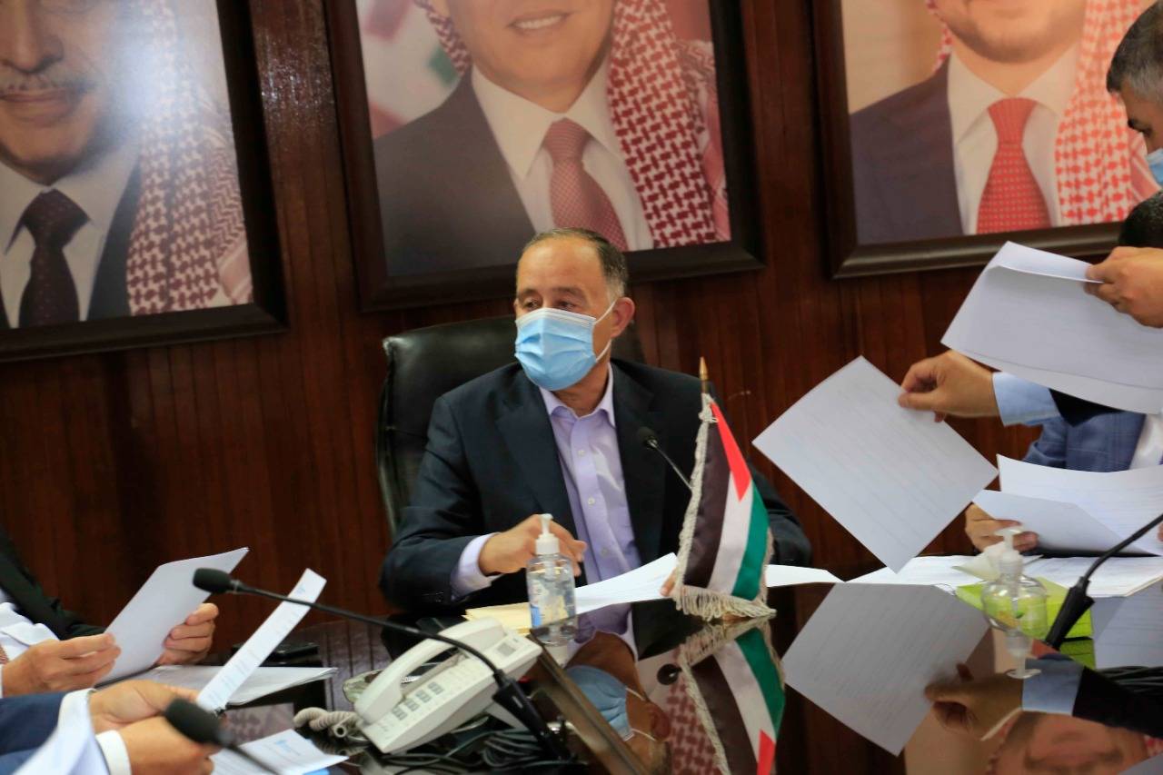 اجتماع وزاري في وزارة المياه والري لبحث تعديل تشريعات استخدام المادة الحيوية  الصلبة ( الحمأة)