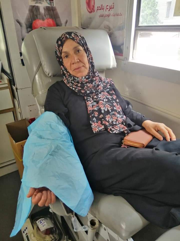  ” فزعة وطن ” تنظم حملة للتبرع بالدم لأهالي غزة – صور