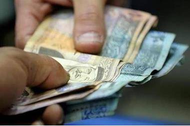 أبو مرجوب يحذر من عدم الالتزام بقرار الحد الأدنى للأجور