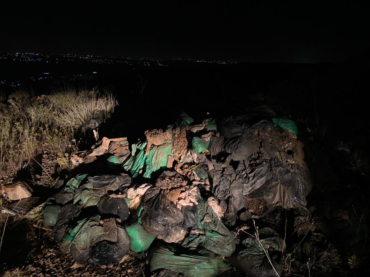 سلطة جودة البيئة تضبط شاحنة نفايات اسرائيلية في جماعين-نابلسفلسطين