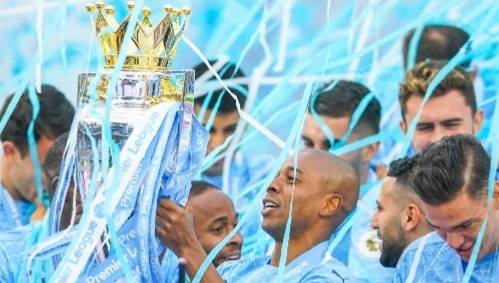  قدرة مانشستر سيتي على التكيف في أرض الملعب وخارجه عاملٌ أساسي في تحقيقه النجاح خلال موسم جائحة كوفيد-19