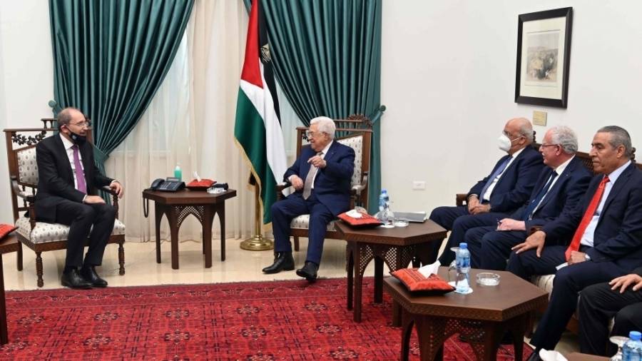 الرئيس الفلسطيني يلتقي وزير الخارجية الصفدي في رام الله