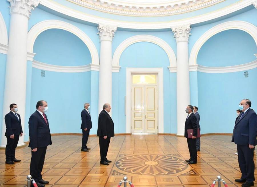 السفير الشوابكة يقدم أوراق اعتماده للرئيس الارمني كسفير للمملكة غير مقيم لدى جمهورية أرمينيا