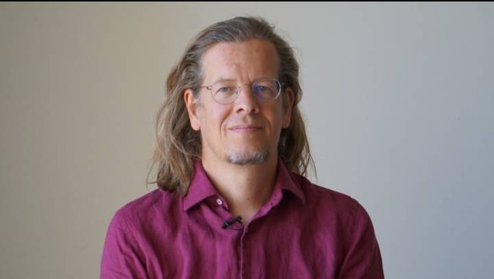 ثري فولد تناقش لامركزیة البلوك تشین واستدامتھا أمام قمة AIBC في دبي