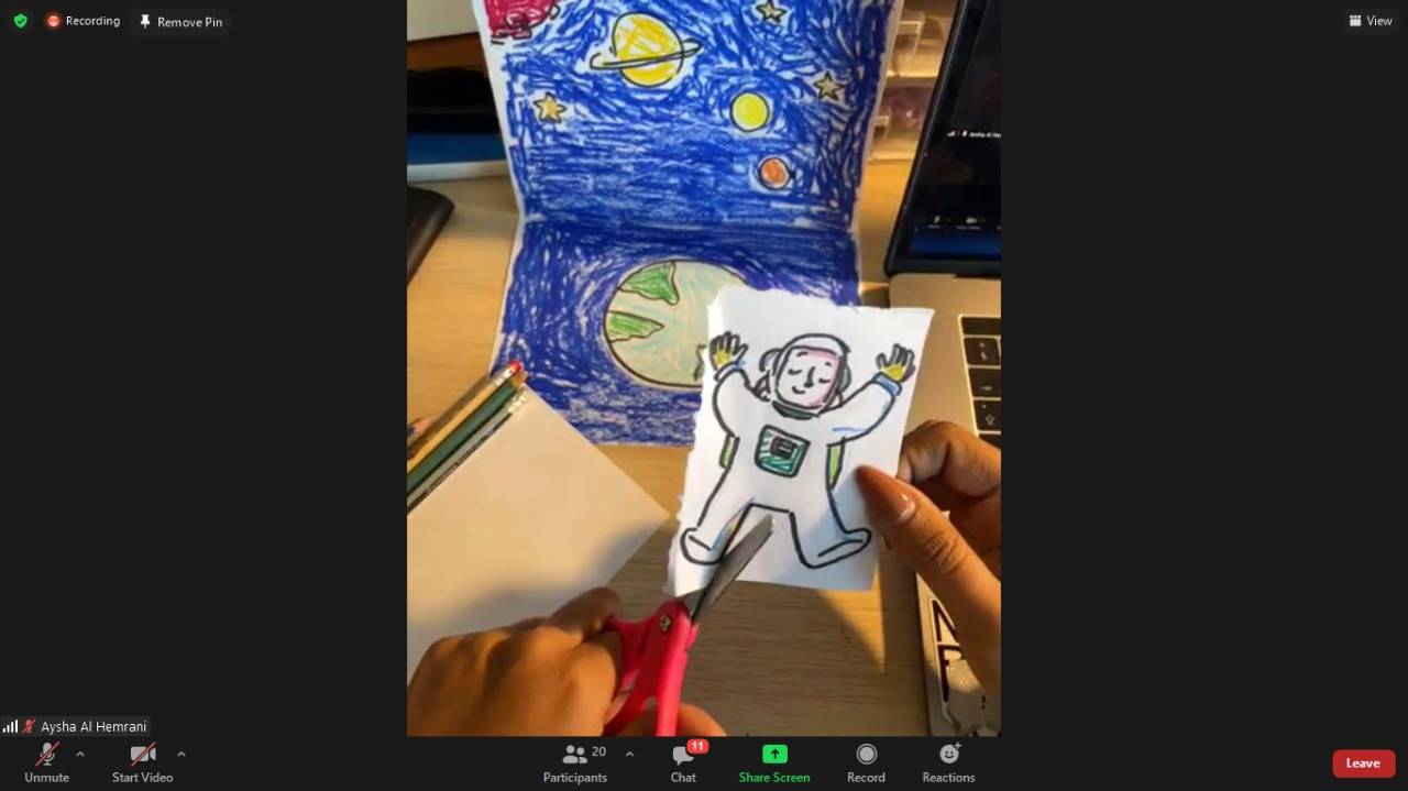 ناشئة الشارقة تدرب الشباب على مهارات التخيل الإبداعي الفني  بتقنيات مبتكرة