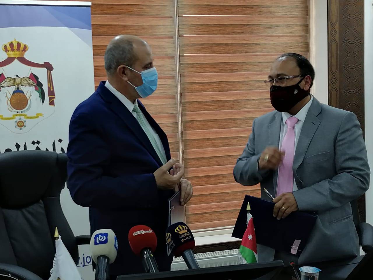 وزارة العمل توقع 3 اتفاقيات تشغيل توفر 3570 فرصة عمل في القطاع الخاص 