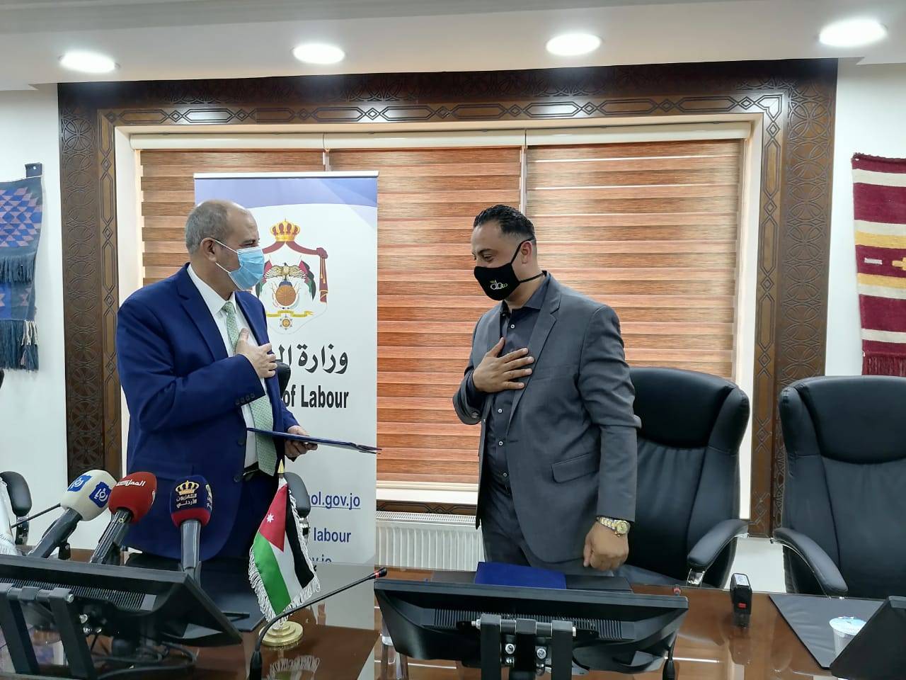 وزارة العمل توقع 3 اتفاقيات تشغيل توفر 3570 فرصة عمل في القطاع الخاص 
