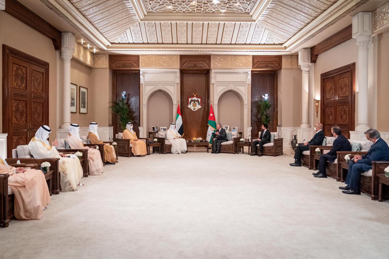 الملك وولي عهد أبوظبي يؤكدان أهمية اتفاق وقف إطلاق النار في غزّة