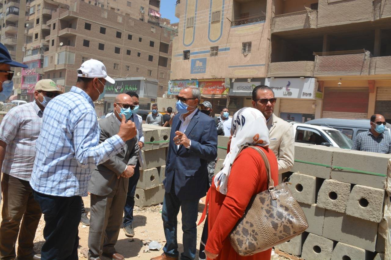 محافظ القليوبية يقوم بجولة تفقدية لمتابعة أعمال إزالة مخالفات المتغيرات المكانية ورصف مدخل مدينة قليوب وأعمال النظافة والتطوير بشبرا الخيمة