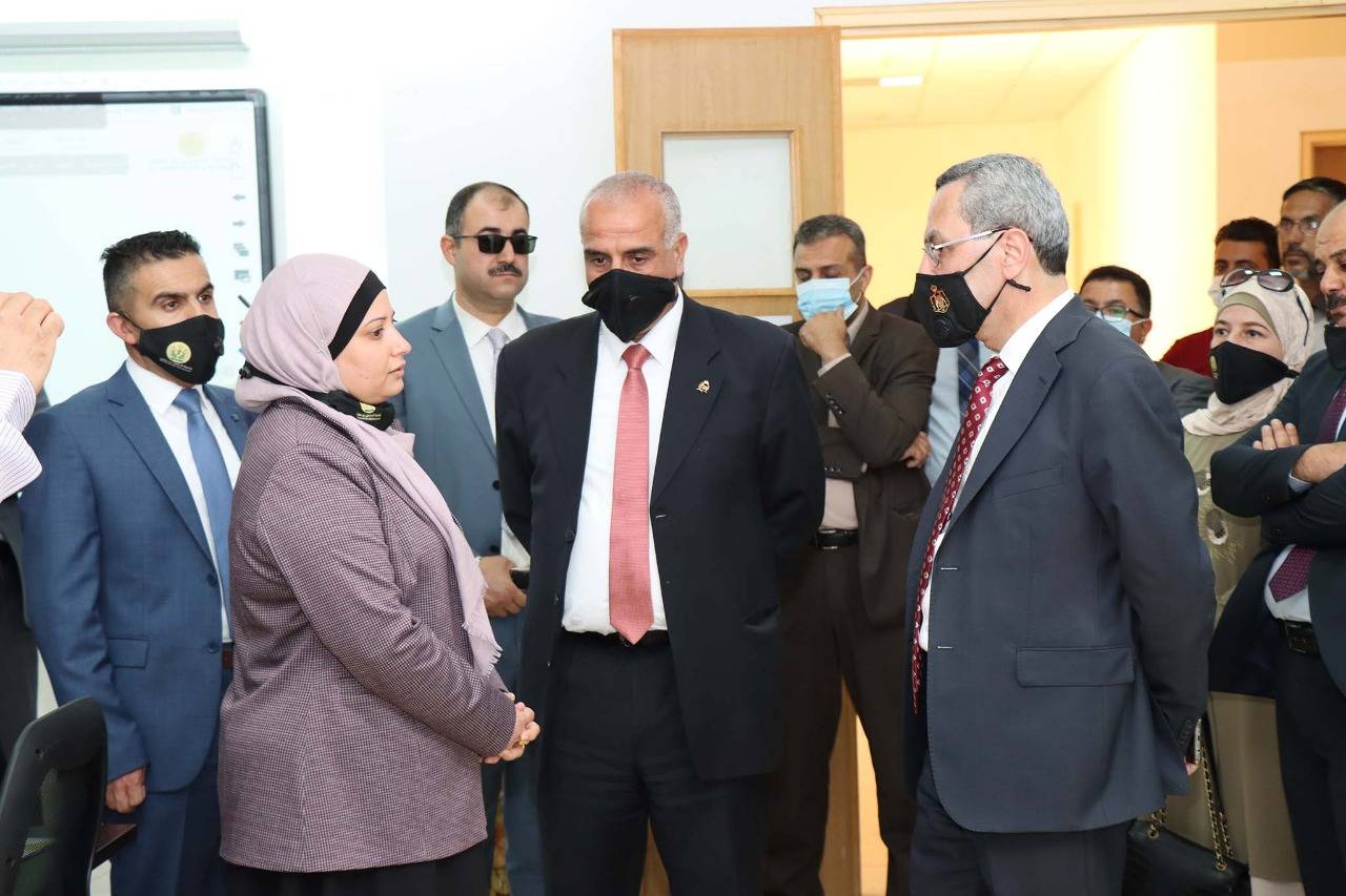 وزير التربية والتعليم والتعليم العالي والبحث العلمي يزور جامعة الحسين بن طلال 